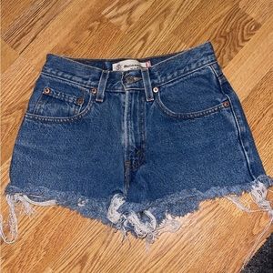 Levi’s 550 shorts